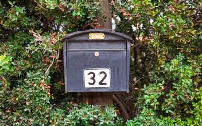 Lost Mailbox Key in an Apartment: Who To Call First and How To Keep Mail Moving