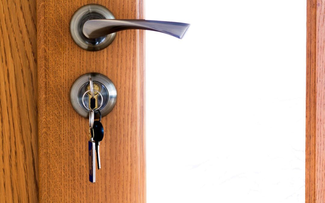 Key Turns but the Door Won’t Open, How to Check the Cylinder, Linkage, or Handle