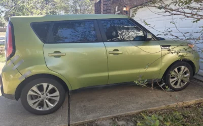 Locked Out of Your Car in Houston? What to Do Before You Call a Locksmith